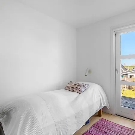 2 Bedroom Cozy In Nyaraló *