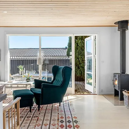 2 Bedroom Cozy In * 凯特明讷