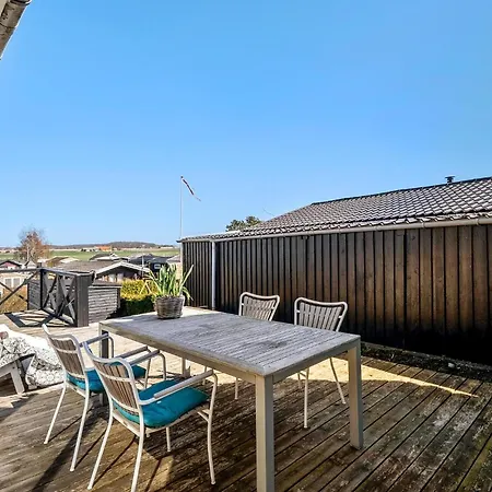 2 Bedroom Cozy In 凯特明讷