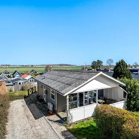 Holiday home 2 Bedroom Cozy In *